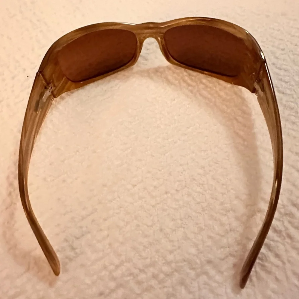 Maui Jim Polarized Sandstone Hibiscus Wrap MJ 134-22 Pre Loved AUTHENTIC